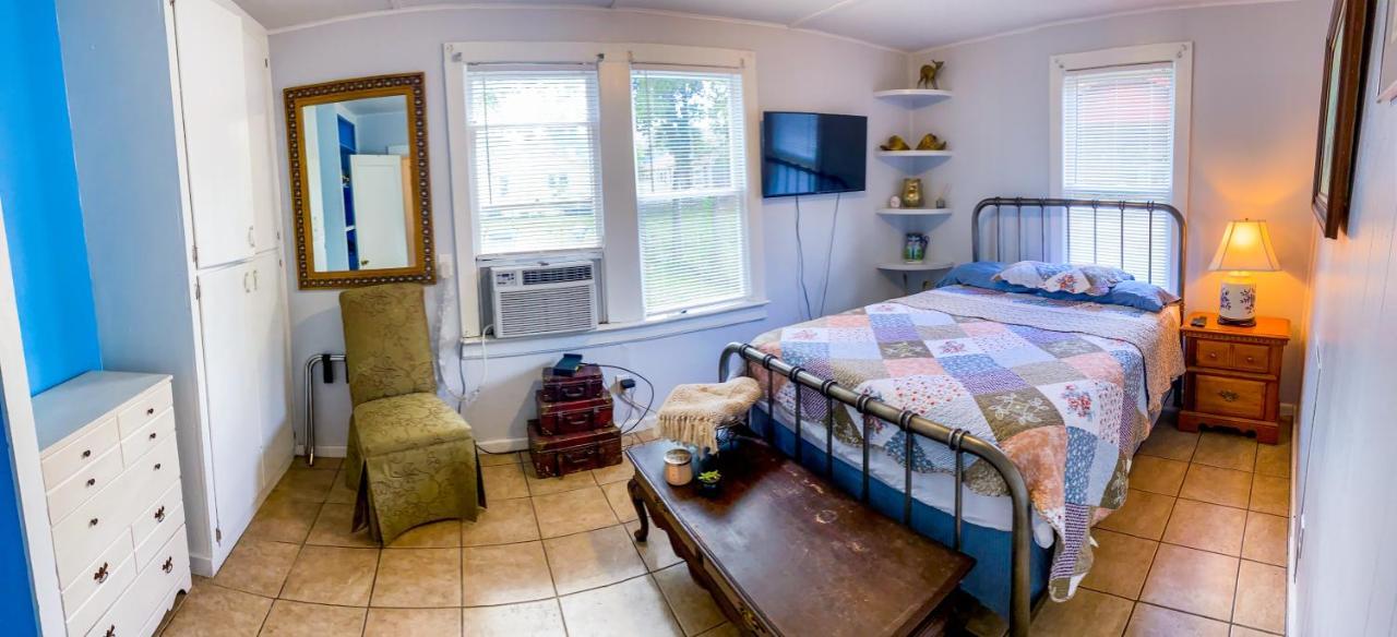 Private Home In Ocala With Fenced Yard, Piano, Central Location, Pets Welcome ภายนอก รูปภาพ