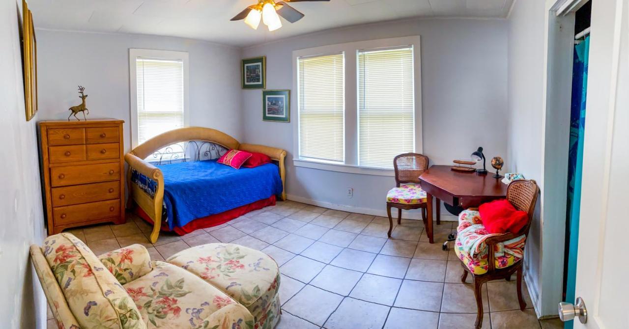 Private Home In Ocala With Fenced Yard, Piano, Central Location, Pets Welcome ภายนอก รูปภาพ